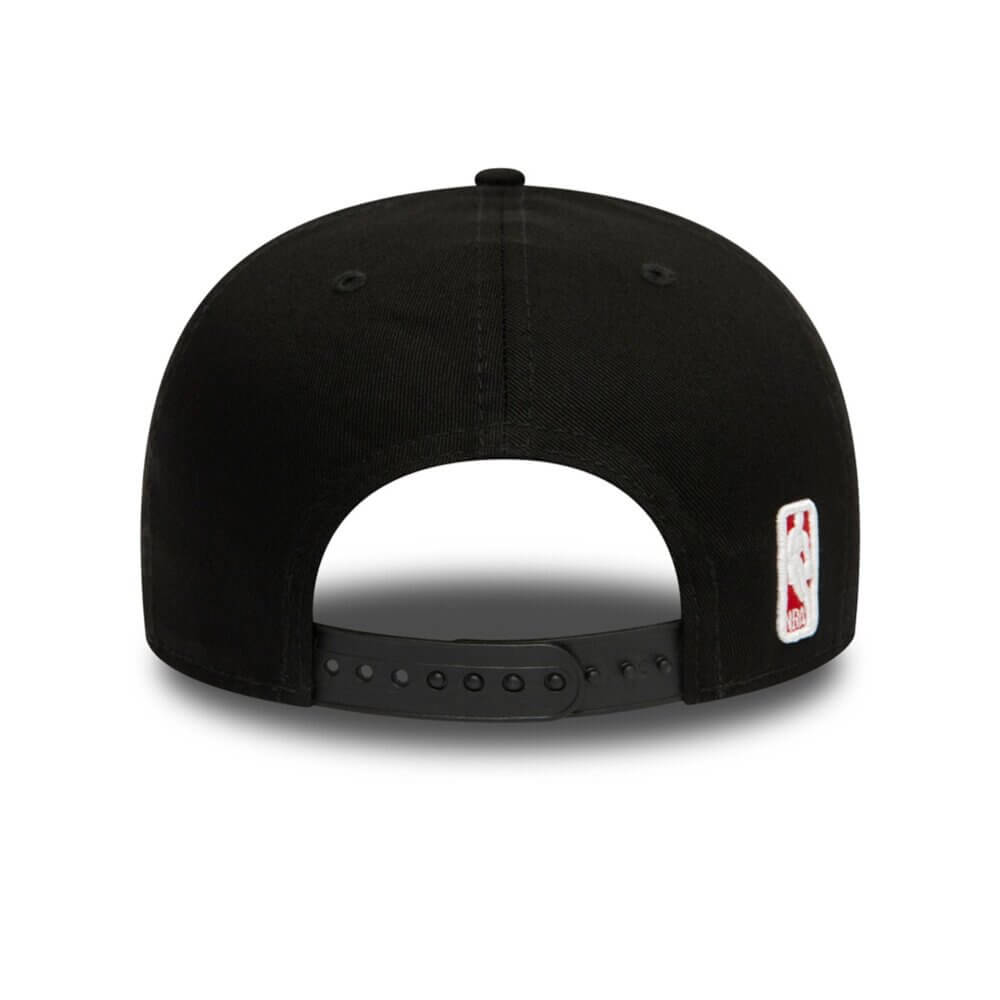 New Era 9FIFTY Chicago Bulls Black Snapback - Image 2