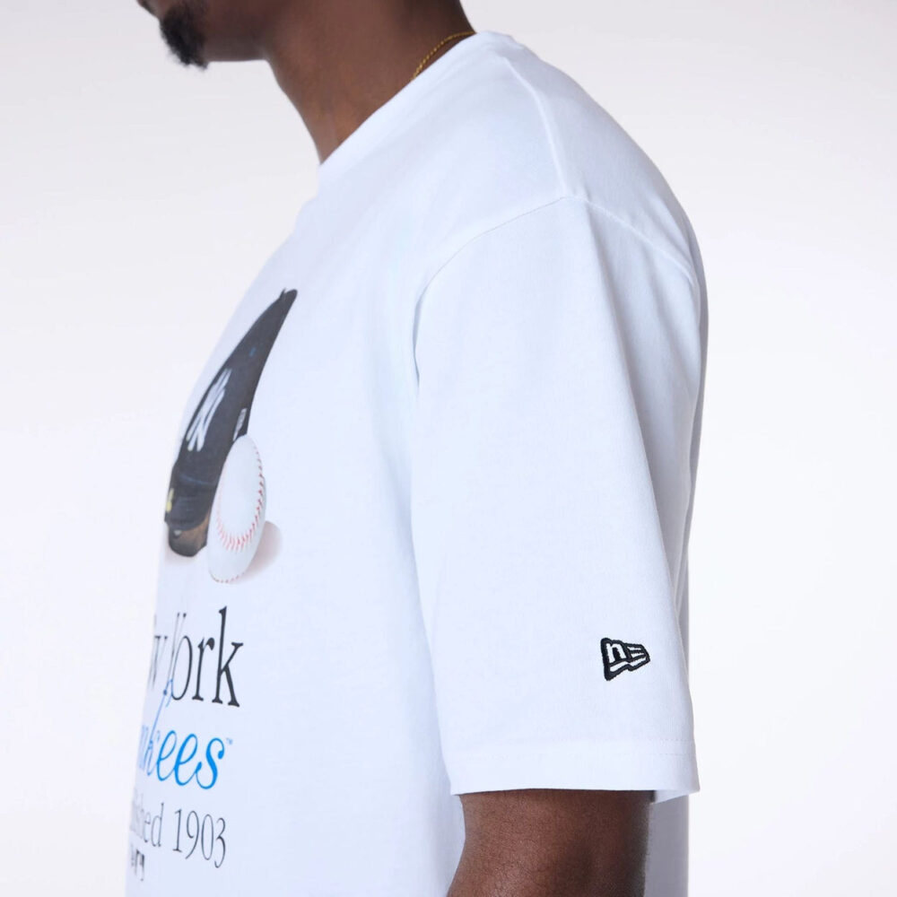 New Era MLB NY Yankees Script Graphic T-shirt - Image 3