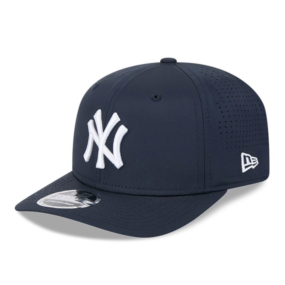 New Era New York Yankees 9SEVENTY Perform Snap Cap